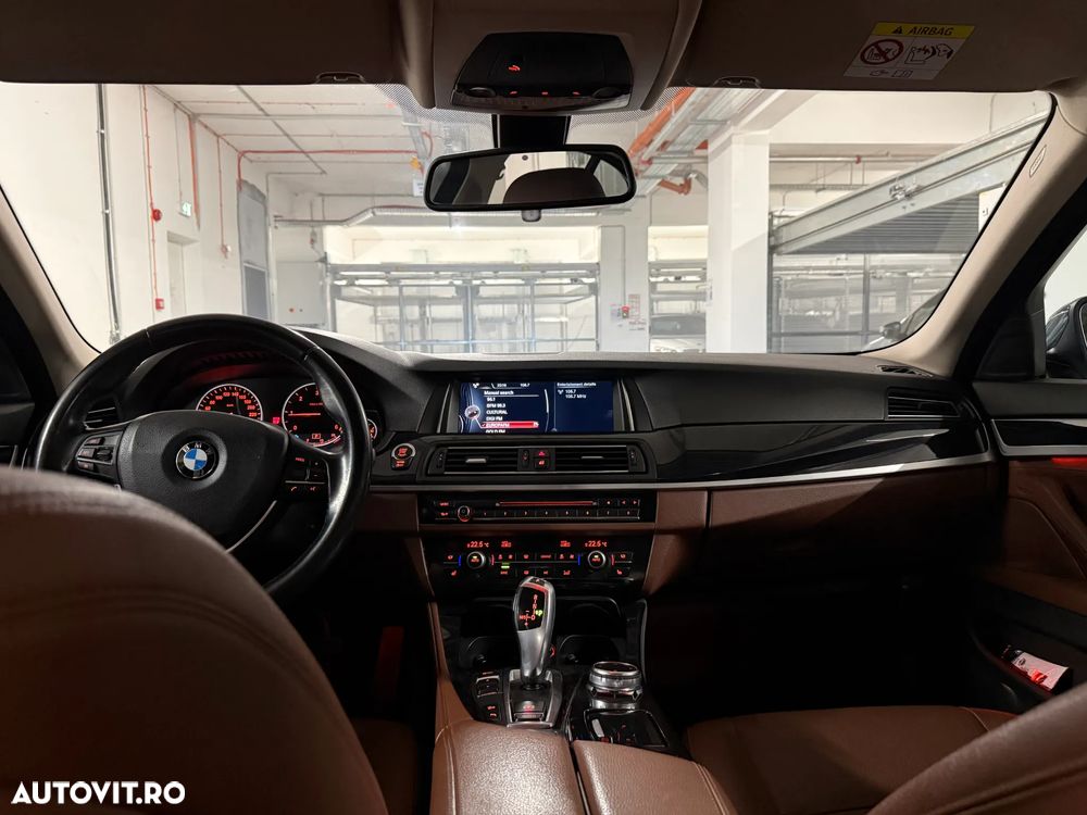 BMW Seria 5 520d xDrive AT - 11