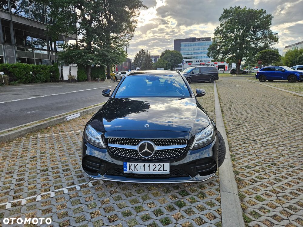 Mercedes-Benz Klasa C 220 d T 9G-TRONIC AMG Line - 8