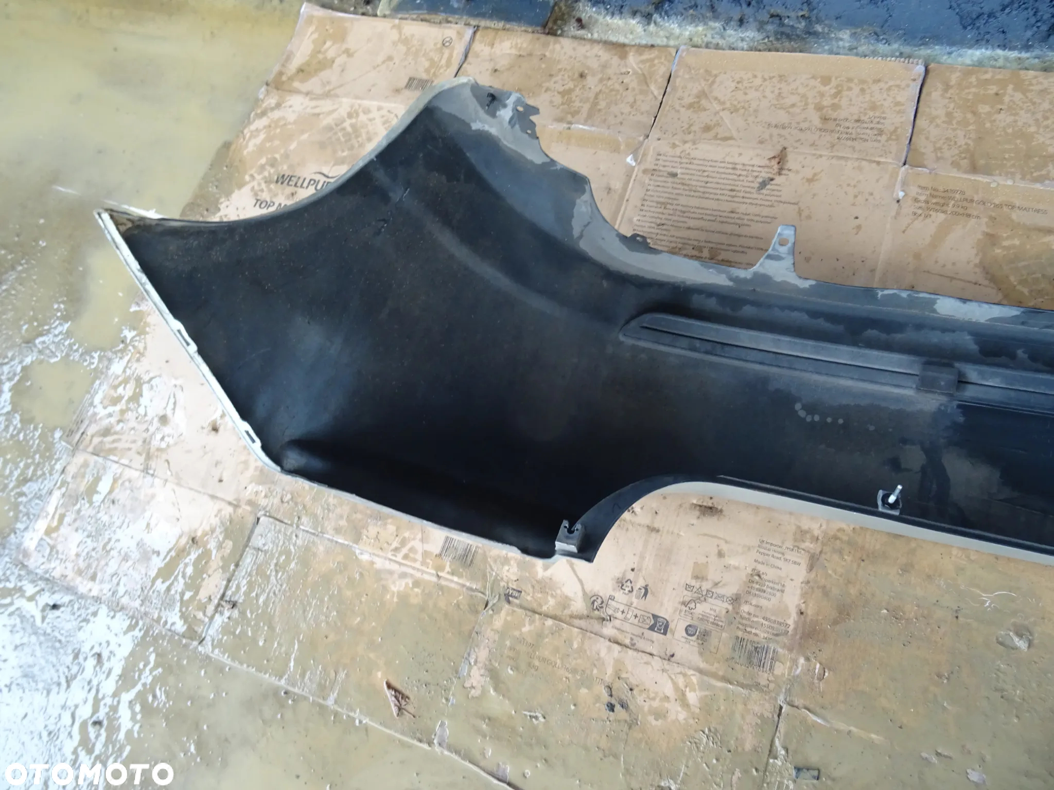 Zderzak Tył Toyota Corolla E12 Lift HB - 9