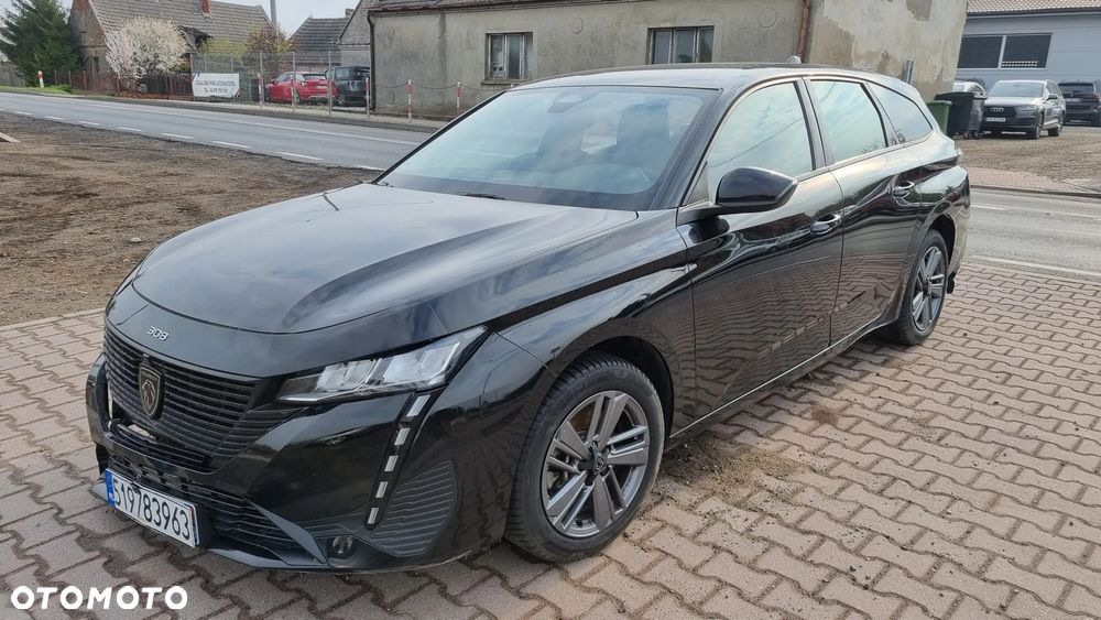 Peugeot 308 BlueHDi 130 EAT8 Allure - 21