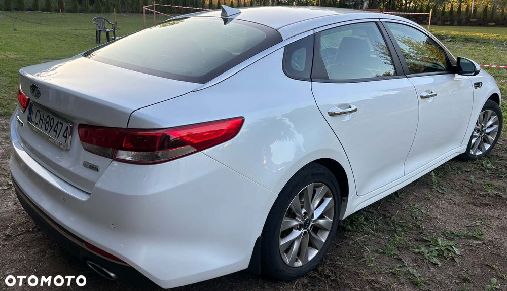Kia Optima - 1
