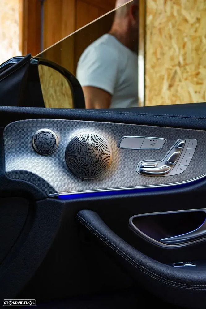 Mercedes-Benz E 220 - 12