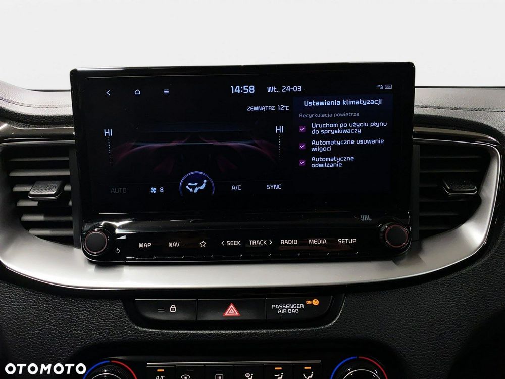 Kia XCeed - 28