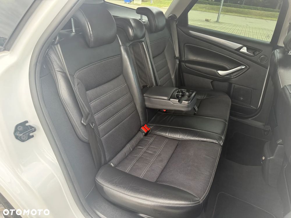 Ford Mondeo 2.0 TDCi Trend MPS6 - 14