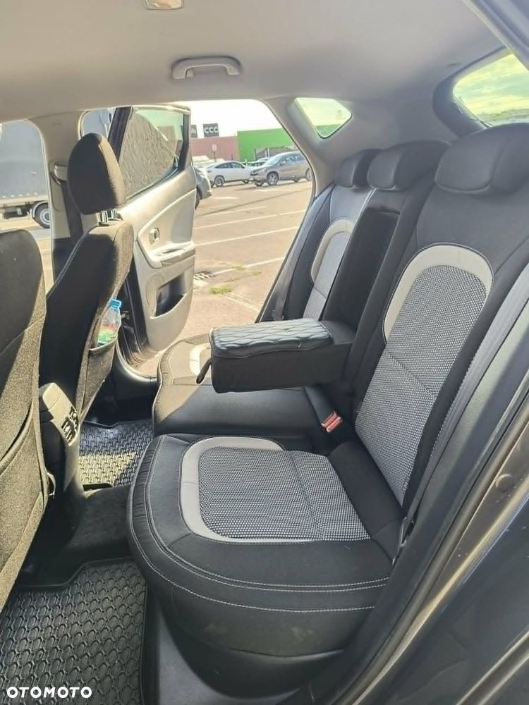 Kia Ceed 1.6 GDI L DCT - 22
