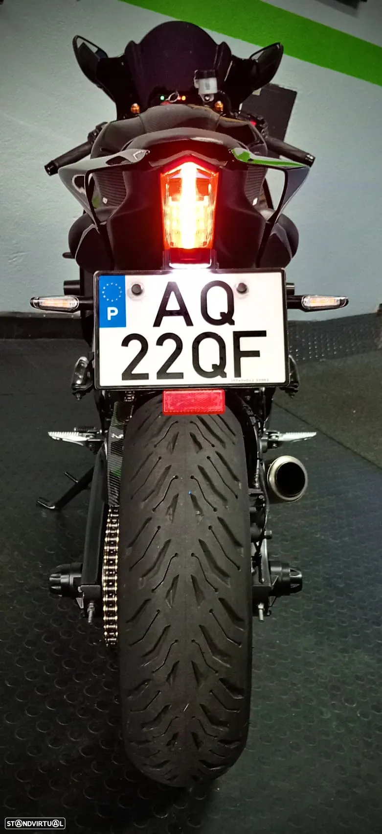 Yamaha R - 3