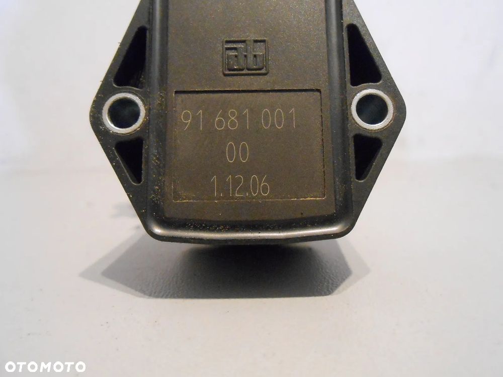 Czujnik pedału sprzęgła John Deere 6930 - 2