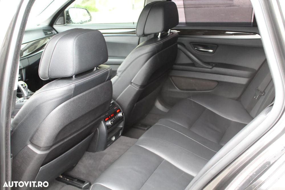 BMW Seria 5 530d xDrive Aut. Luxury Line - 3