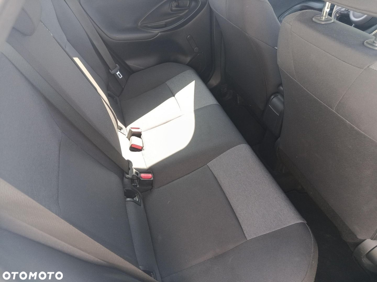 Toyota Yaris - 10