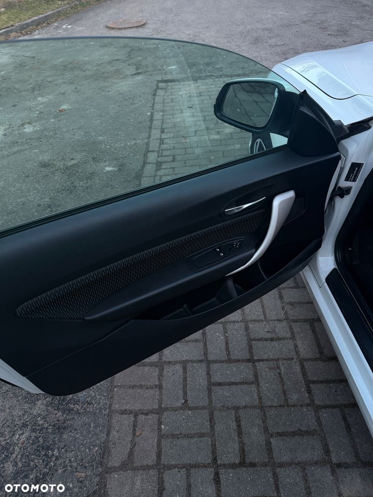 BMW Seria 1 116d EfficientDynamics - 14