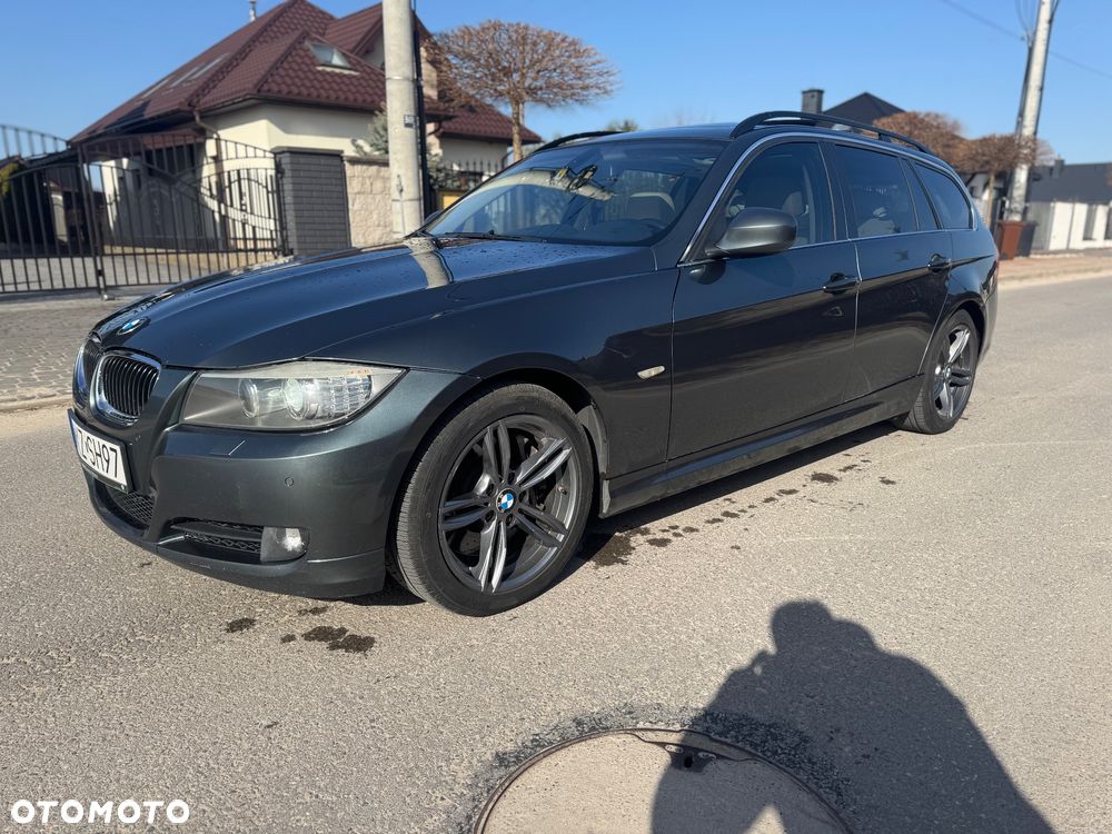 BMW Seria 3 330d xDrive - 39