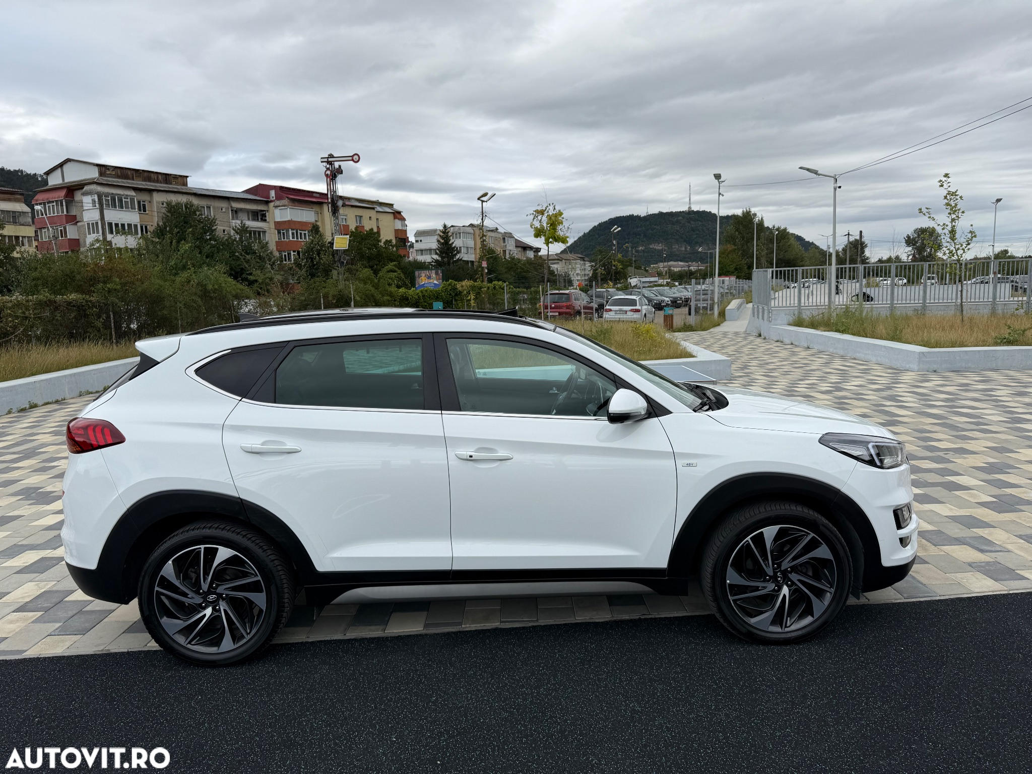 Hyundai Tucson 1.6 CRDi 48V-Hybrid 2WD DCT Prime - 32