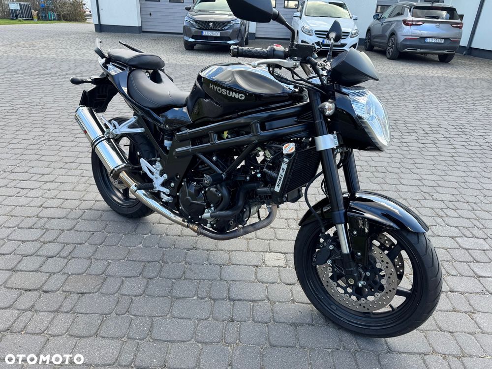 Hyosung GT Comet - 4