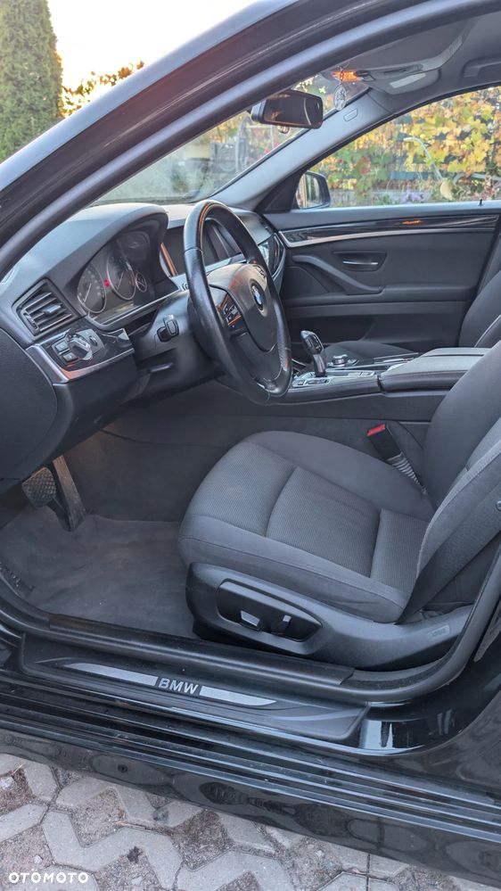 BMW Seria 5 520d - 8