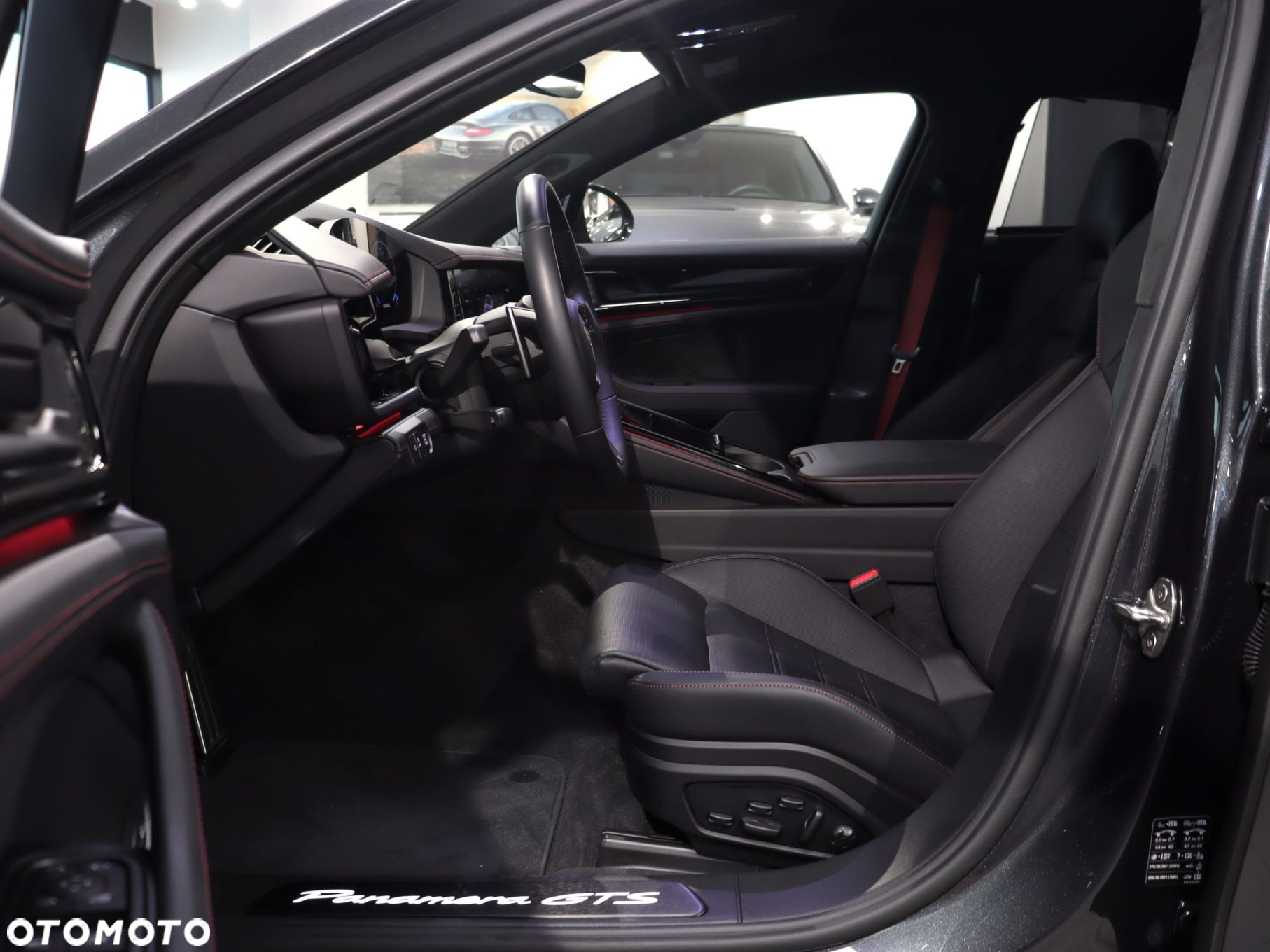 Porsche Panamera GTS - 17