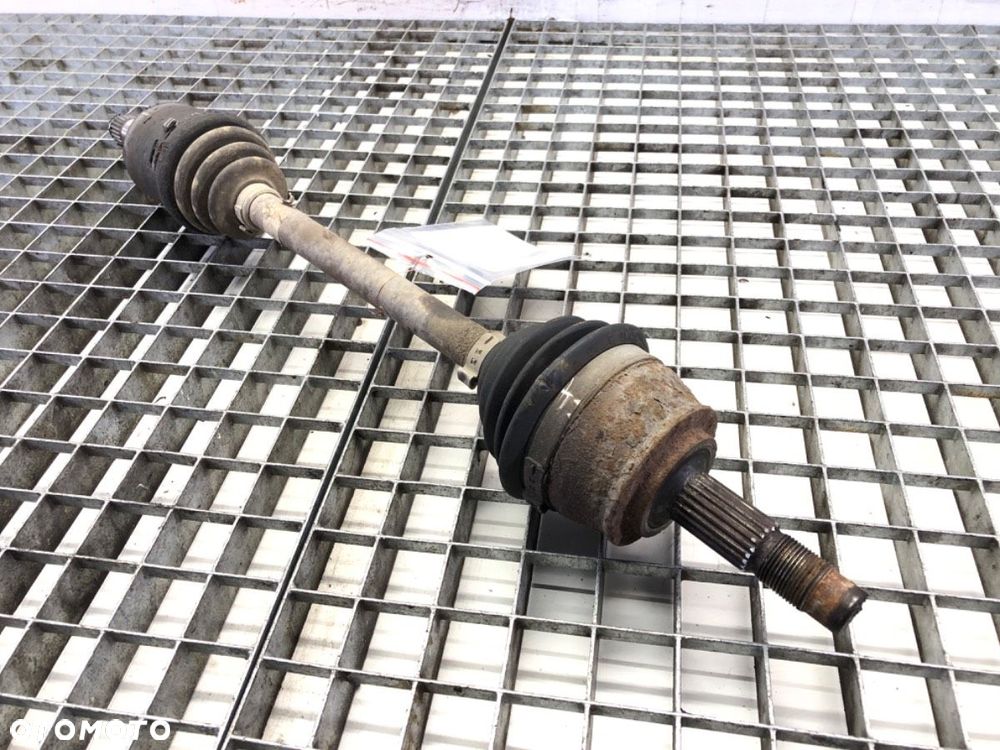 PÓŁOŚ LEWY PRZÓD - 86.00 PLN - FIAT PUNTO (188_) 1999 - 2012 1.4 70 kW [95 KM] benzyna 2003 - - 3