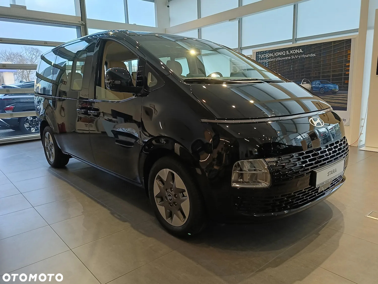 Hyundai Staria - 2