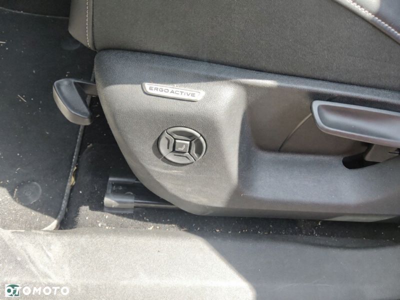 Volkswagen Tiguan 2.0 TDI SCR DSG R-Line - 9