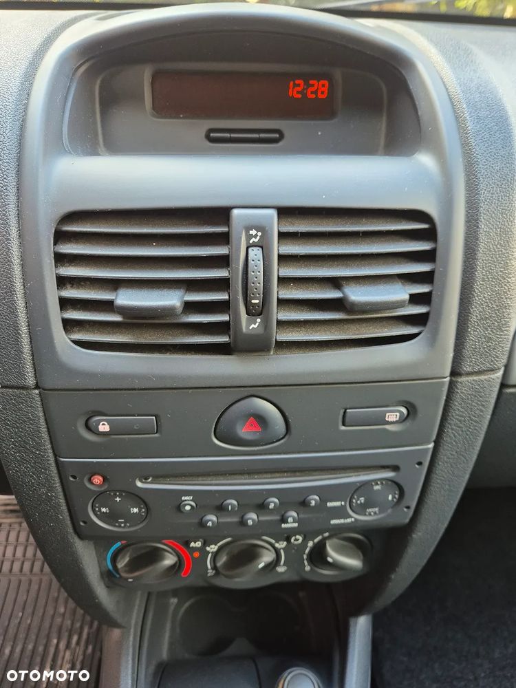 Renault Clio - 20