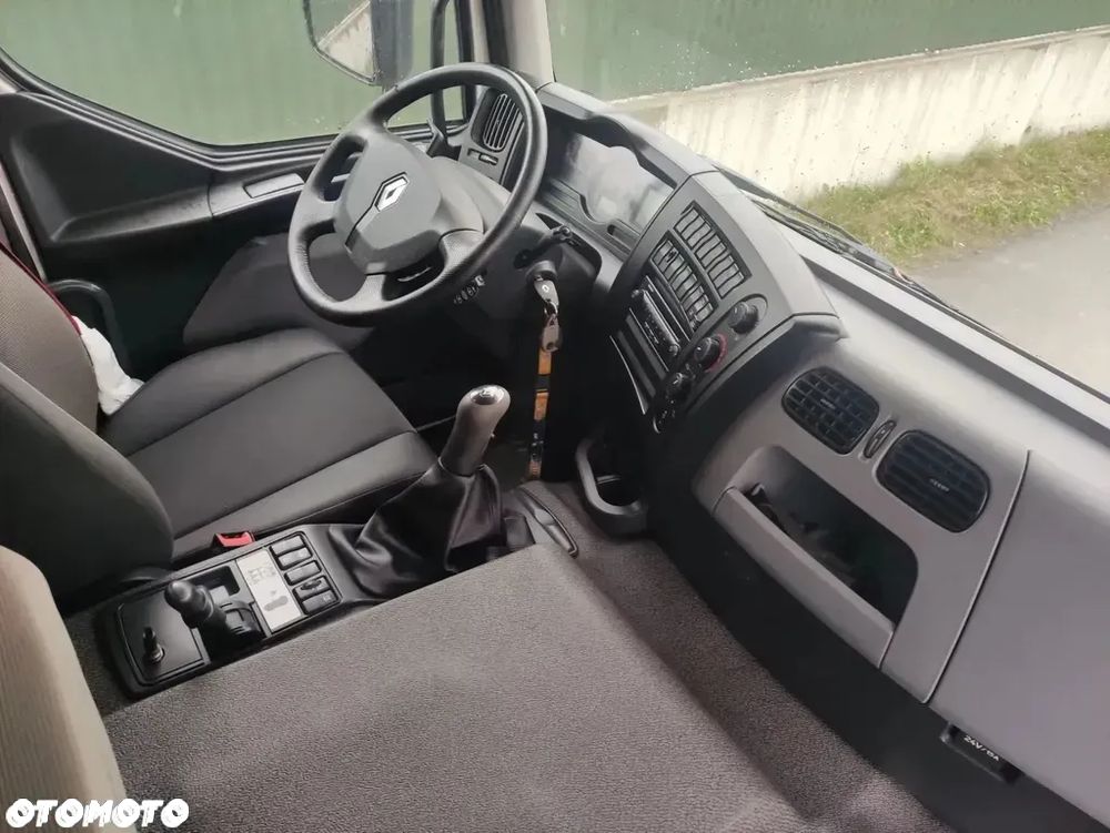 Renault D 26.320 6x2 podwozie do zabudowy - 12