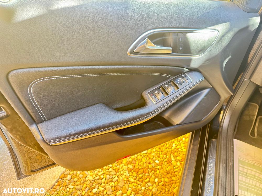 Mercedes-Benz GLA 180 - 22