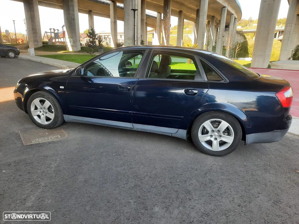 Audi A4 1.9 TDI m6 Sport - 6