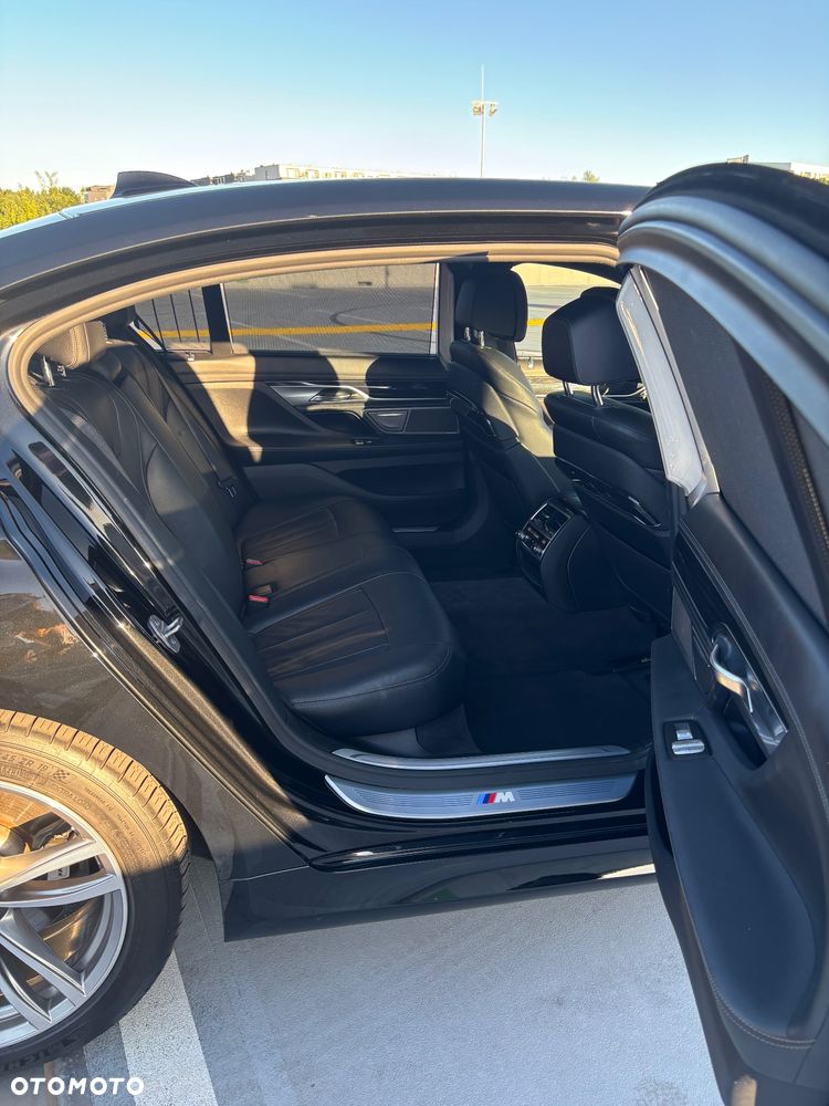 BMW Seria 7 740Li - 18