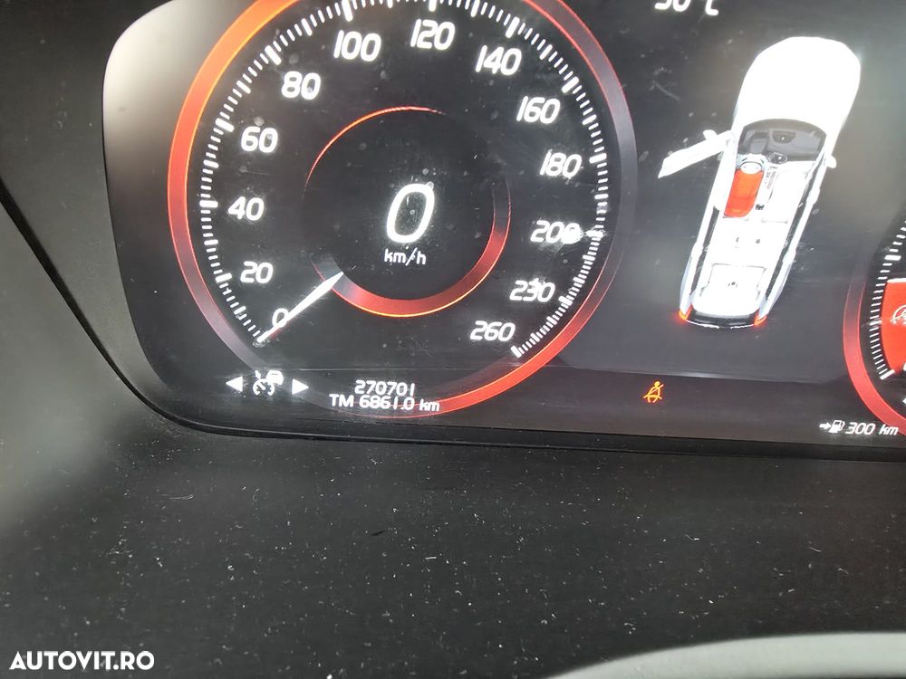 Volvo XC 90 D5 AWD R-Design - 5