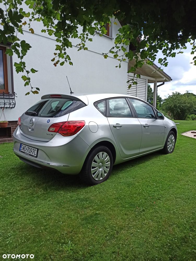 Opel Astra 1.4 ecoFLEX Cosmo - 14