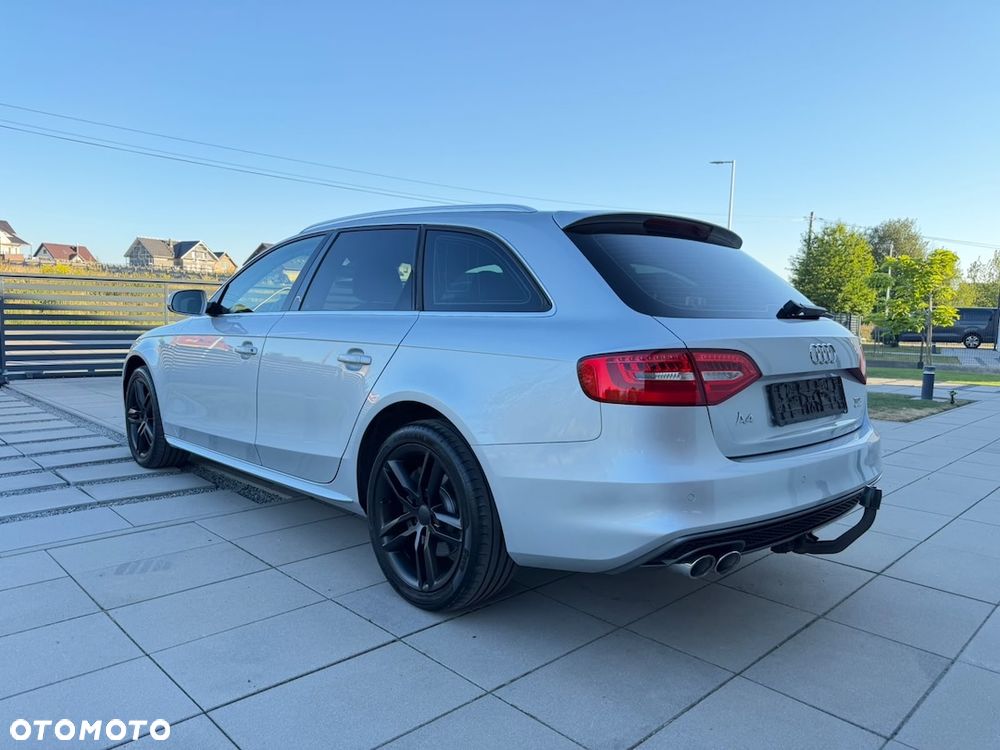 Audi A4 Avant 2.0 TDI DPF quattro S line Sportpaket - 7