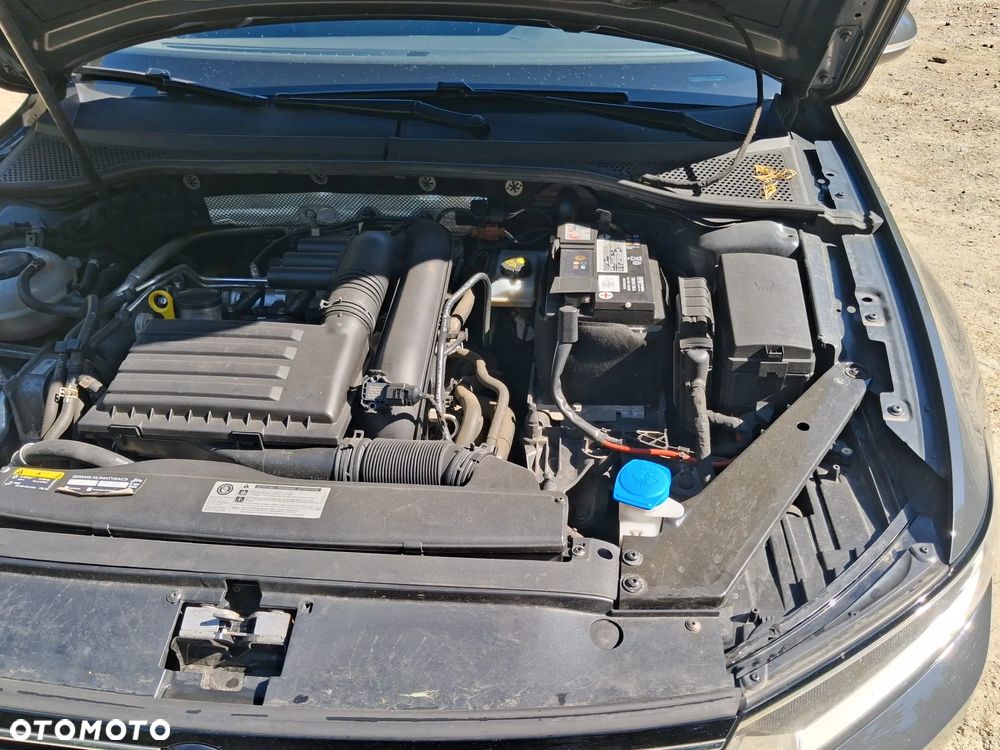Volkswagen Passat 1.4 TSI (BlueMotion Technology) Comfortline - 21