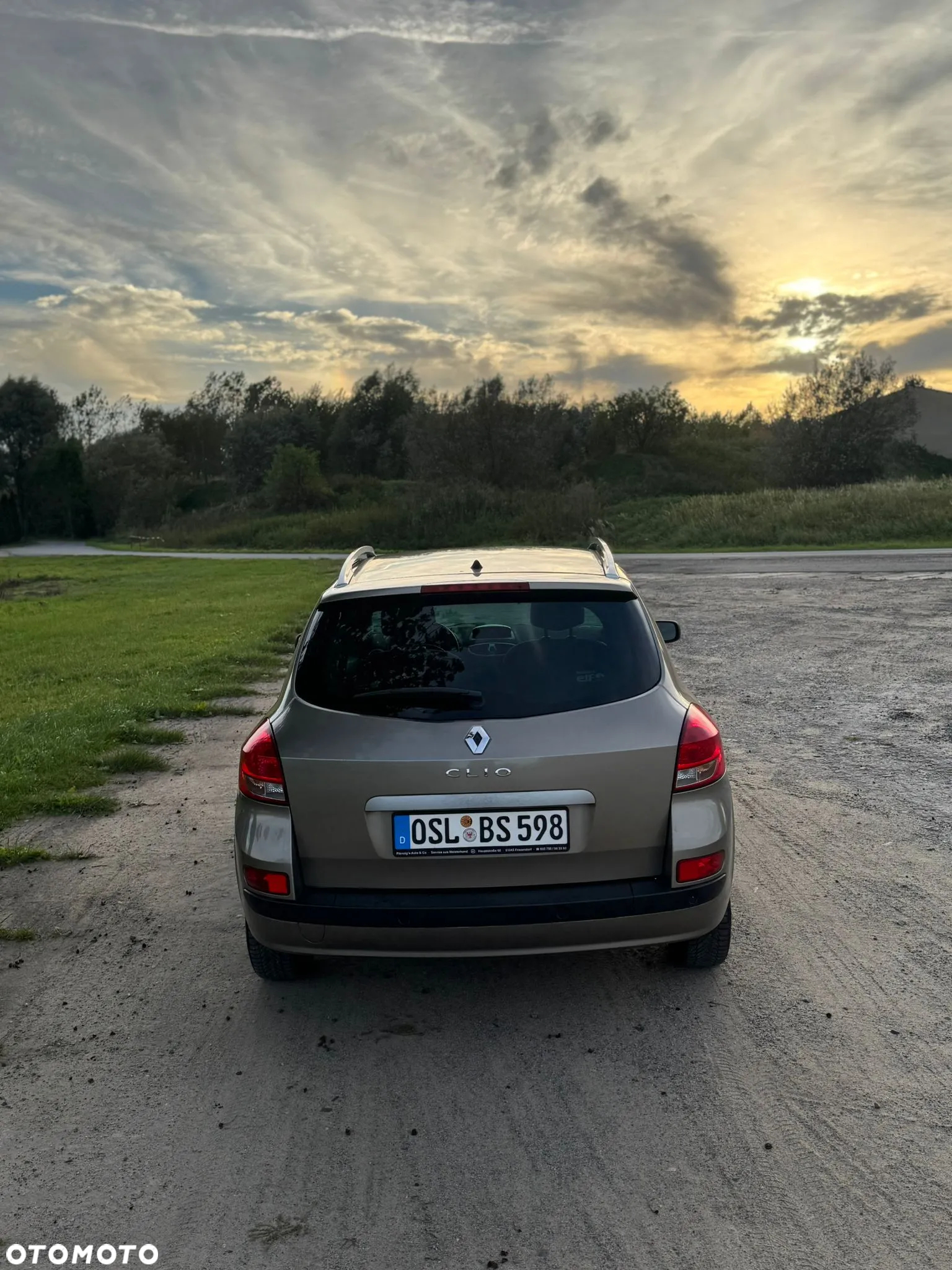 Renault Clio 1.2 16V 75 Collection - 6
