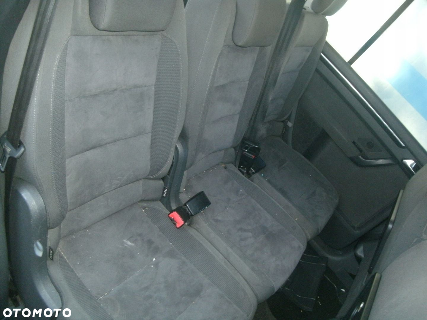 VW TOURAN LIFT 10-15ROK 7-OSOB FOTELE BOCZKI KOMPLET SRODEK - 2
