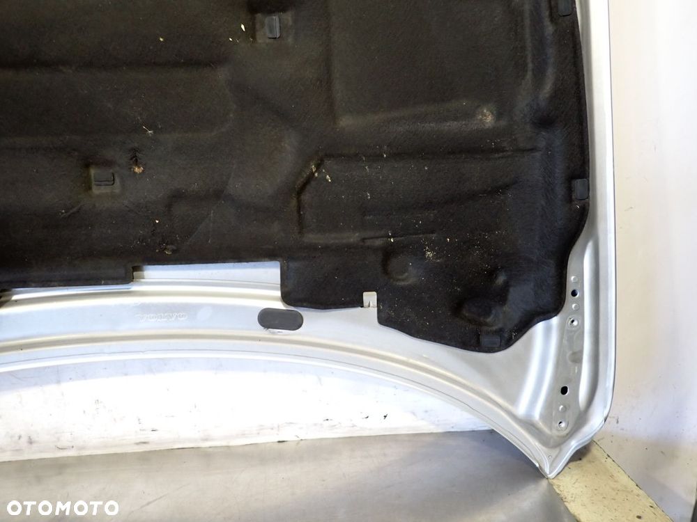 MASKA VOLVO V70 II - 12