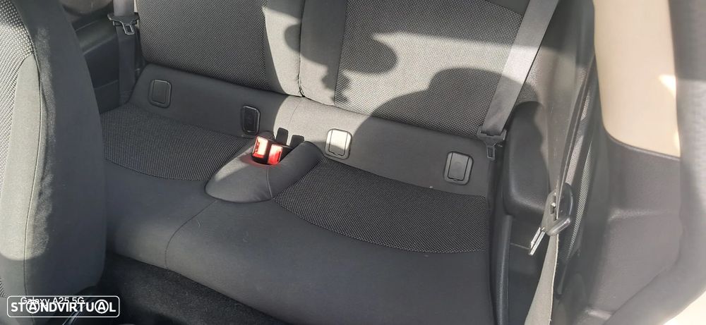 MINI 3 Portas One D - 26