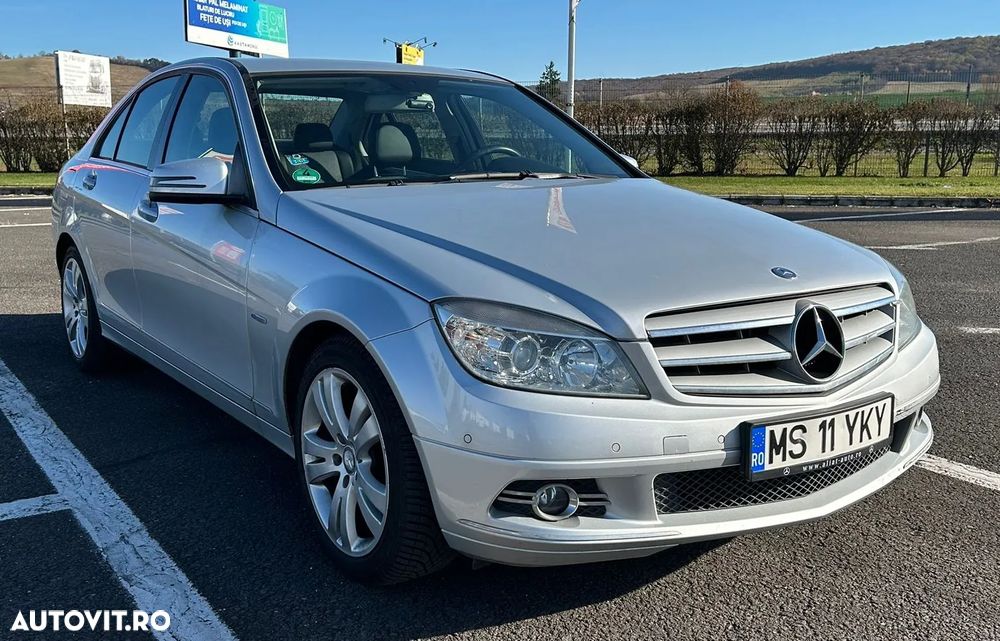 Mercedes-Benz C 180 CGI BlueEFFICIENCY Avantgarde - 1