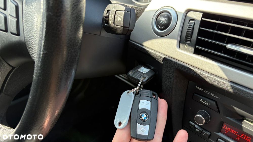 BMW Seria 3 318i - 19