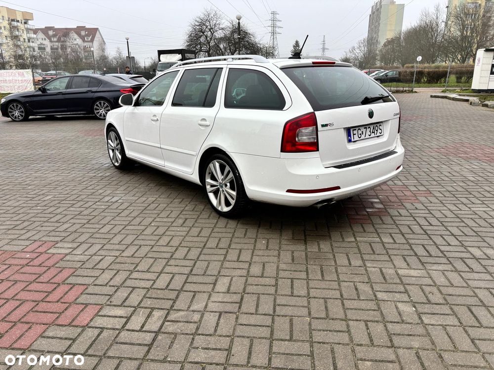 Skoda Octavia 2.0 TDI DPF DSG RS - 12