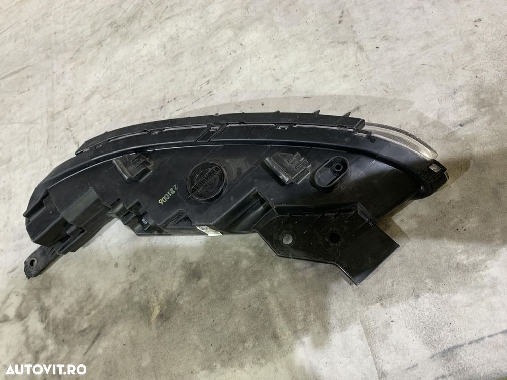 Far dreapta, Hyundai Kona, facelift, 2020, 2021, 2022, 2023, cod origine OE 92208-J9600. - 7