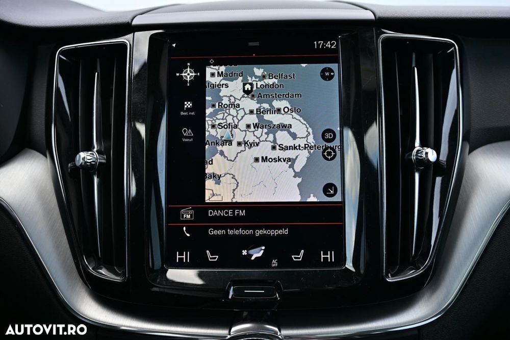 Volvo XC 60 - 22