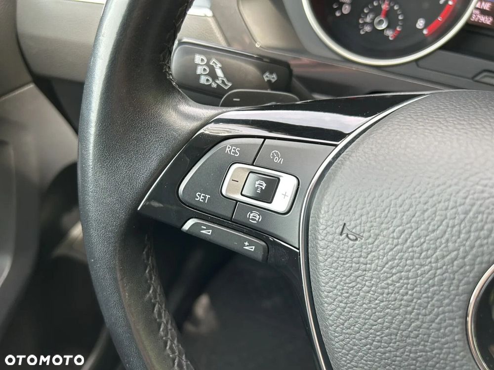 Volkswagen Tiguan Allspace 1.5 TSI EVO Comfortline DSG - 23