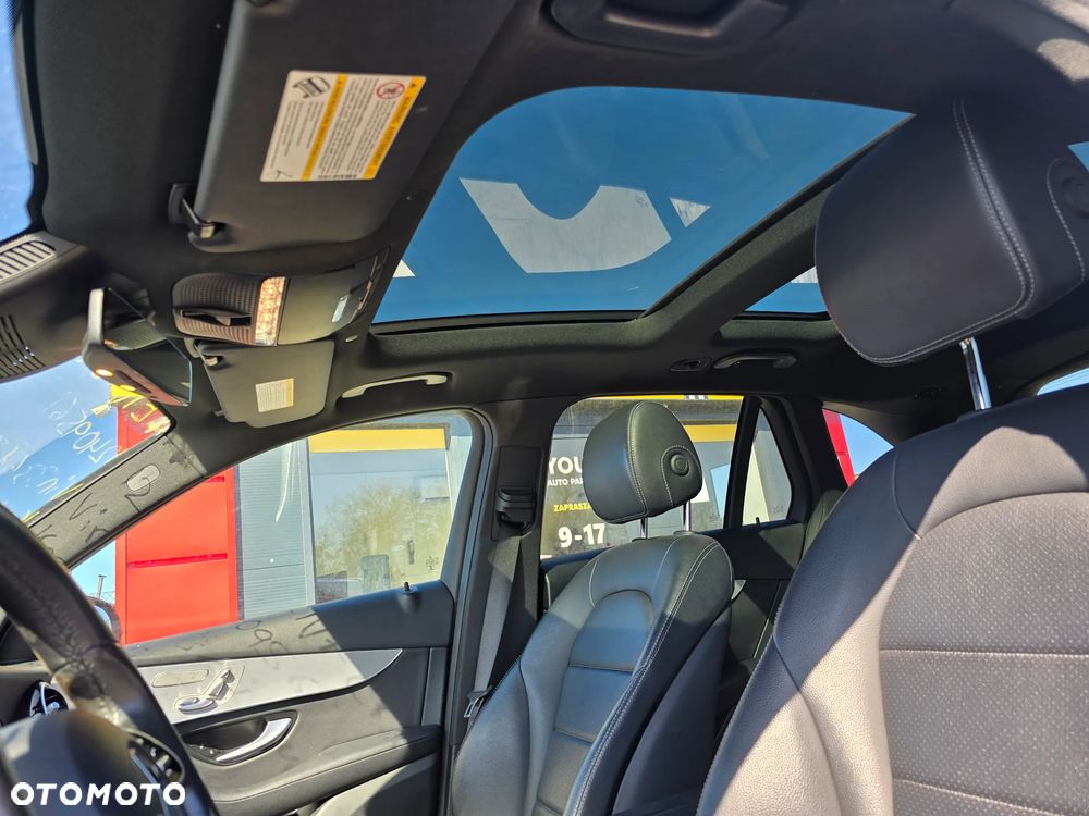 Mercedes-Benz GLC 300 4Matic 9G-TRONIC Edition Avantgarde - 11