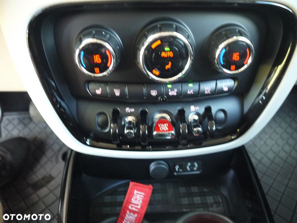MINI Clubman Cooper - 21