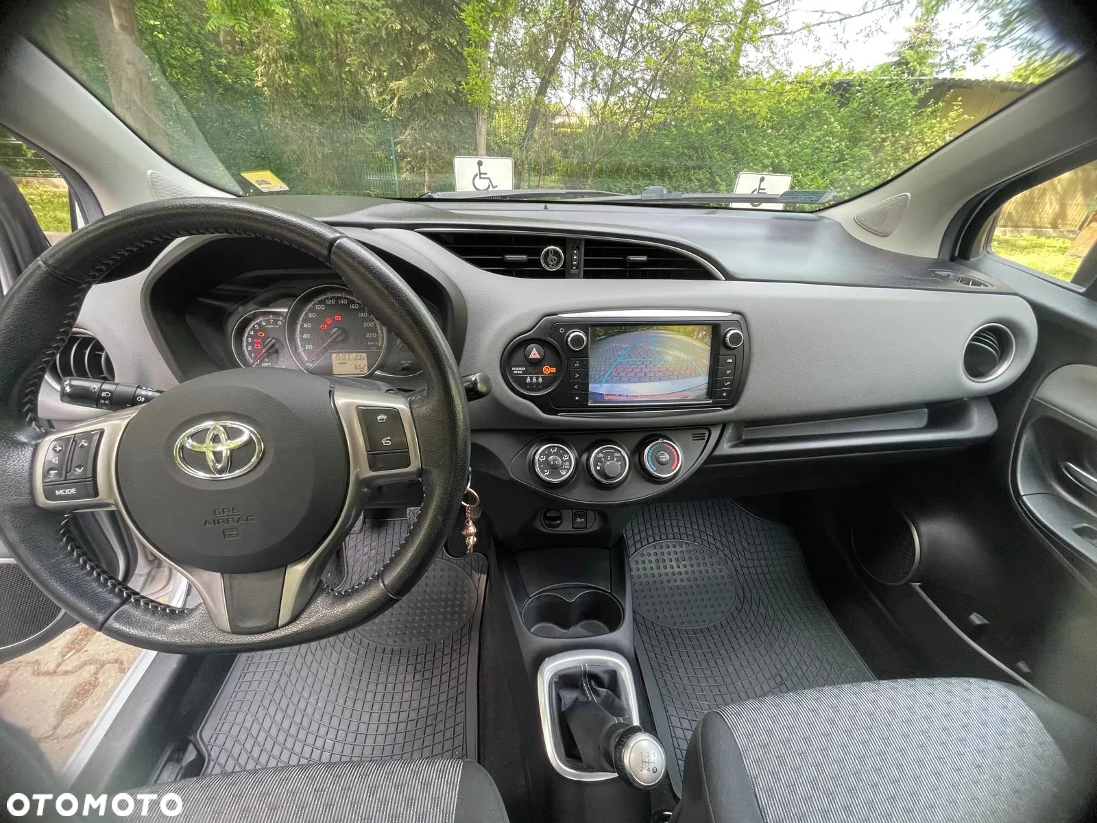 Toyota Yaris 1.0 Premium - 15
