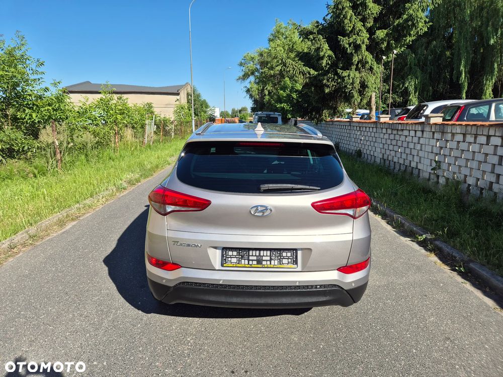 Hyundai Tucson blue 1.6 GDi 2WD Navi - 9