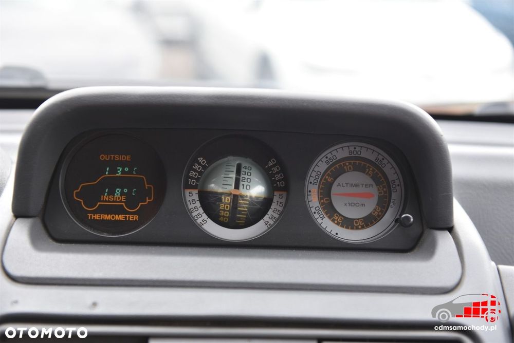 Mitsubishi Pajero - 21