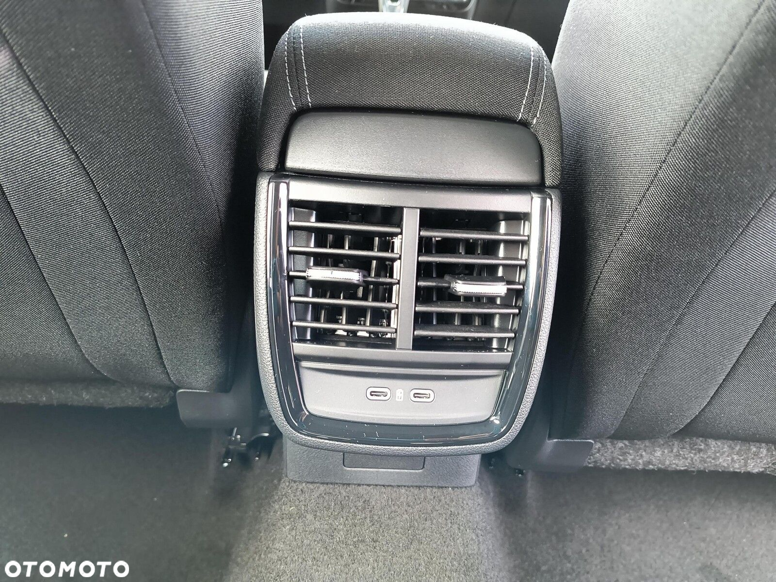 Skoda Scala 1.0 TSI Edition 130 DSG - 38
