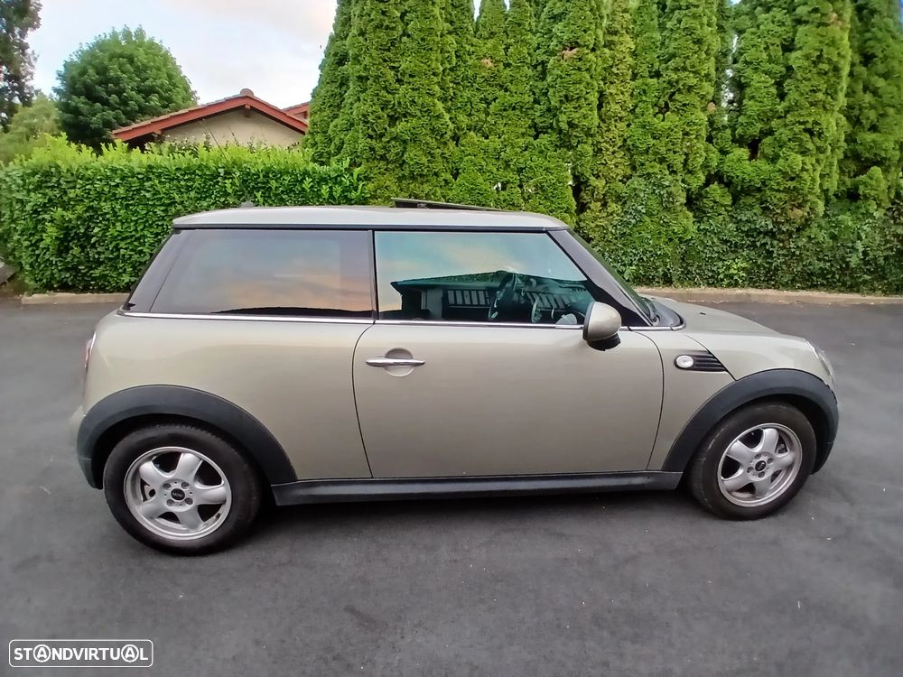 MINI 3 Portas One - 14