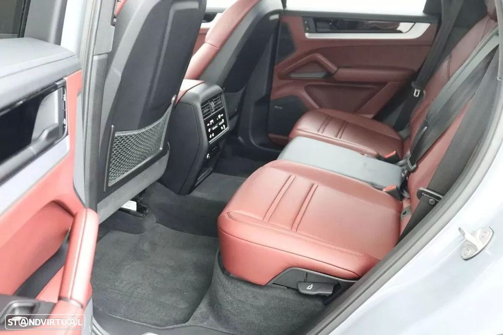 Porsche Cayenne Turbo E-Hybrid - 13