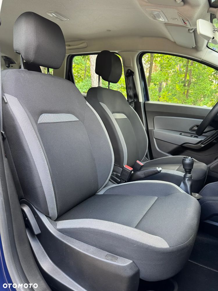 Dacia Duster 1.6 SCe Access S&S - 31